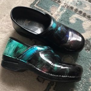 Paintbrush strike Dansko XPs